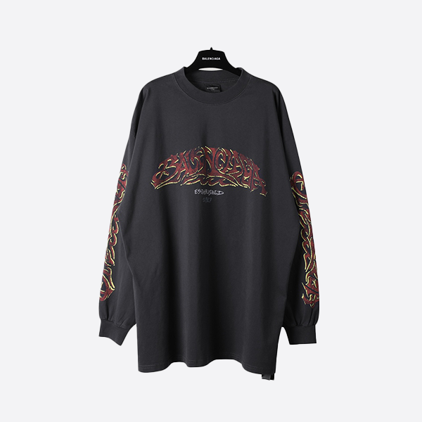 バレンシアガ フレイム グラフィティ ロングスリーブ Tシャツ