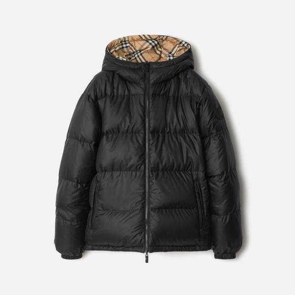 バーバリー シャイニー フード付きロゴ ダウンジャケット（ブラック）