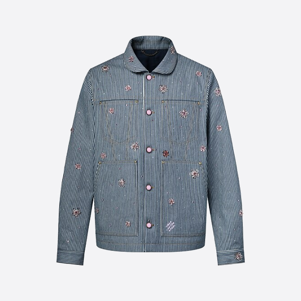 ルイ・ヴィトンのストライプ柄の重厚なラインストーンワークジャケット