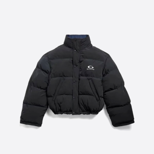 バレンシアガの安全ピン付きダブルフェイスパデッドジャケット